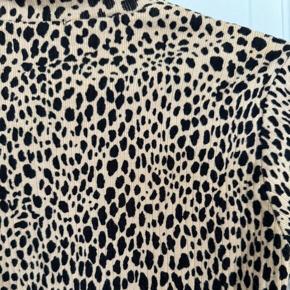 NWOT, Brandy Melville Cheetah / Leopard Print Turtleneck Long Sleeve Top, OSFA - Picture 8 of 8